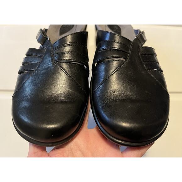 Clarks Slip On Mules Black Leather Comfort Clog Shoes 73735 Women’s Size 8 - Picture 6 of 11